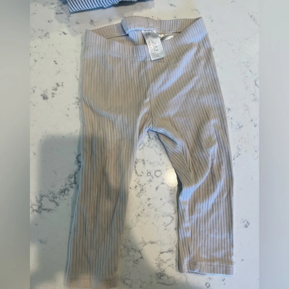 Baby 12-18 months clothing lot Zara, next, carters & HM legging overalls
